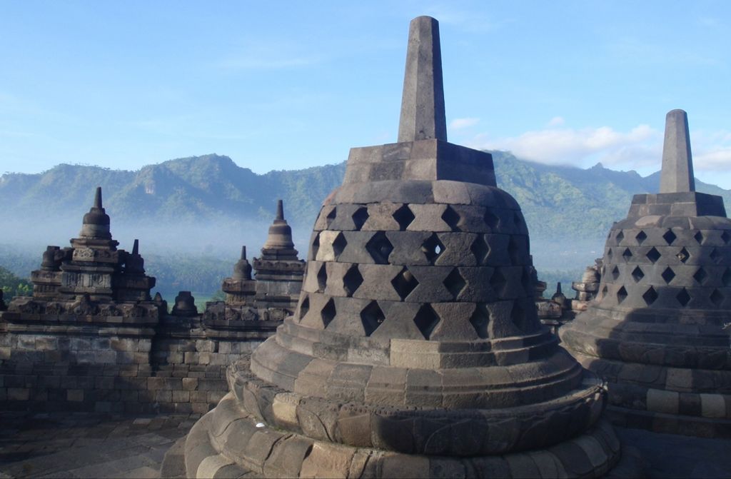 hansepuzzle 57737 - Indonesien Puzzle, 500 Teile, Religion, 46,0 x 30,0cm mit hochwertiger Aufbewahrung, Kartonbox und wiederverschließbarem Beutel