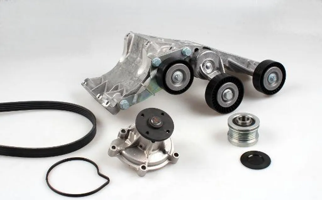 Kit Pompe à Eau HEPU PK15390 et Courroies OE 2662000720 Classe A B