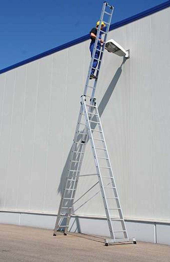 Günzburger Mehrzweckleiter 3tlg. Alu 3x8 Sprossen Arbeits-Höhe 6900mm - 33308