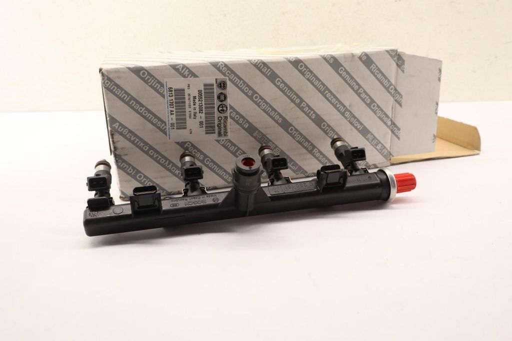 Original OE FIAT Kraftstoff Verteilerrohr 55213082