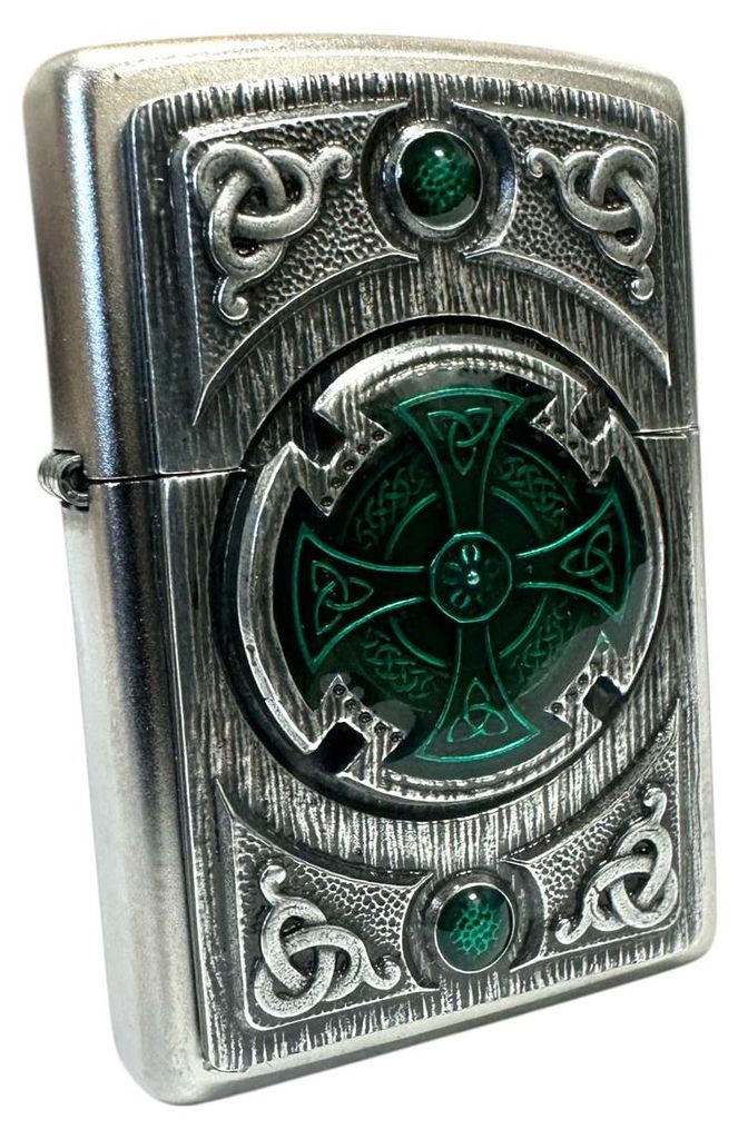Accendino Zippo Celtic Green Cross antivento satin chrome Immagine del prodotto 