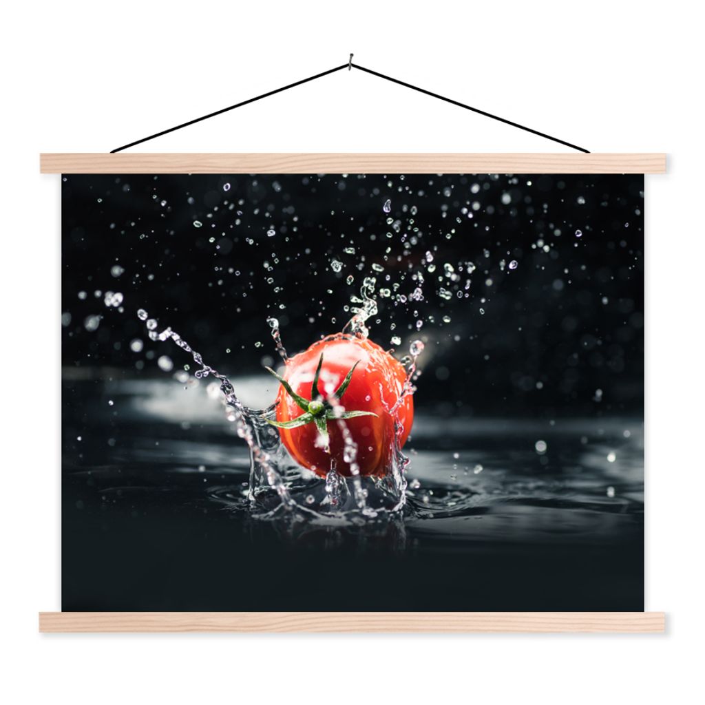 MuchoWow Textilposter Tomate - Gemüse - Stilleben - Wasser - Rot 60x45 cm mit holzfarbenen Rahmen - Bild