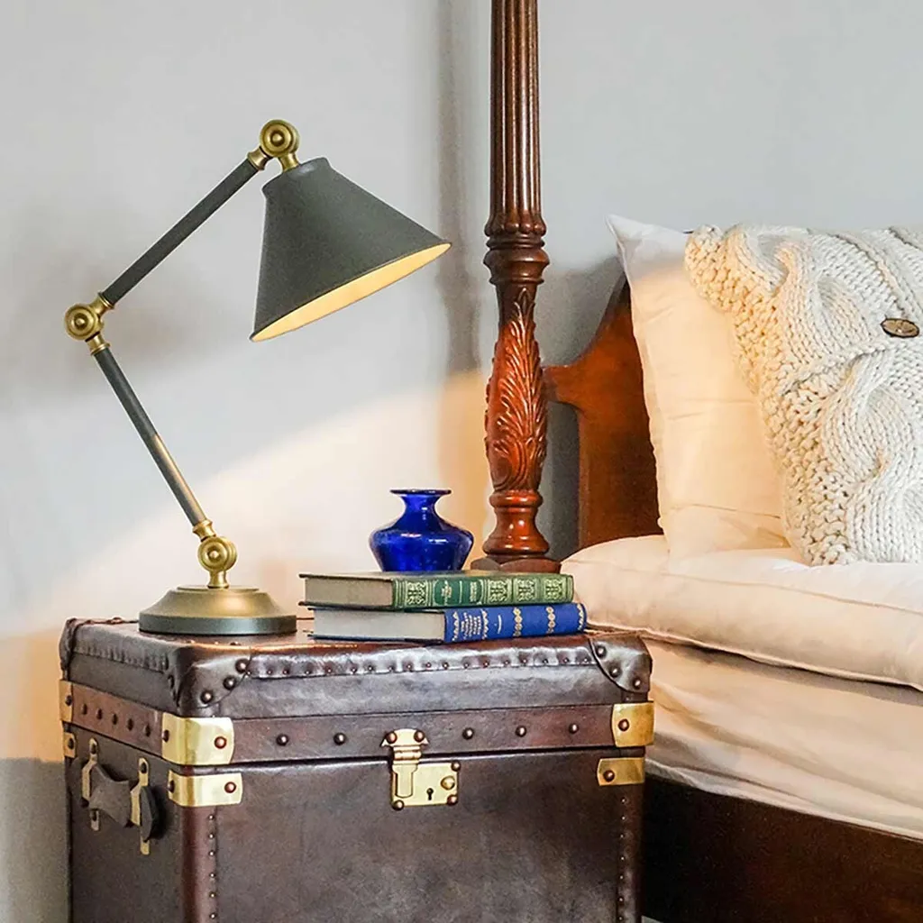 Lampe de bureau rétro Provence grise et laiton vieilli Elstead Lighting - 8