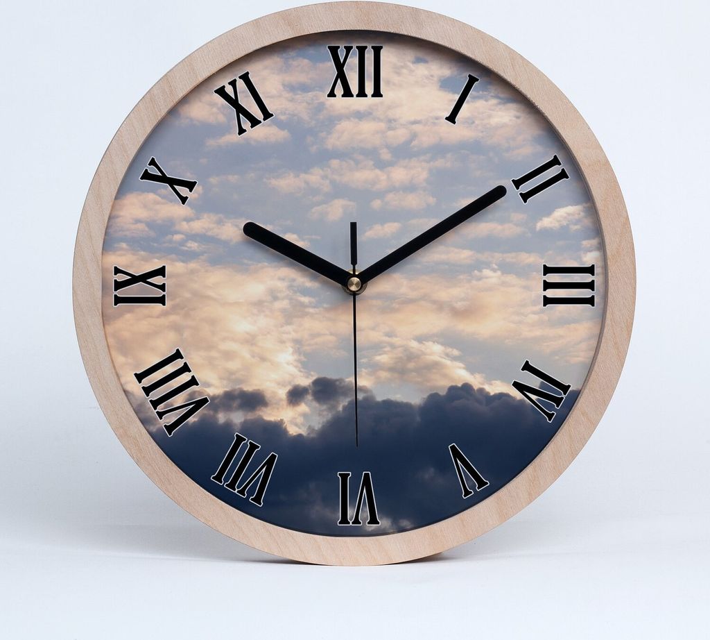 Holzuhr 30fi cm wanduhr - schwarze Spitzen - Wolken im Himmel