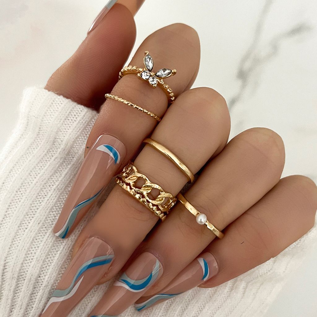5 Teile/satz Knuckle Ringe Set Schmetterling Form Imitation Perle Aushöhlen Vintage Stil Finger Ring Set Weiblichen Schmuck
