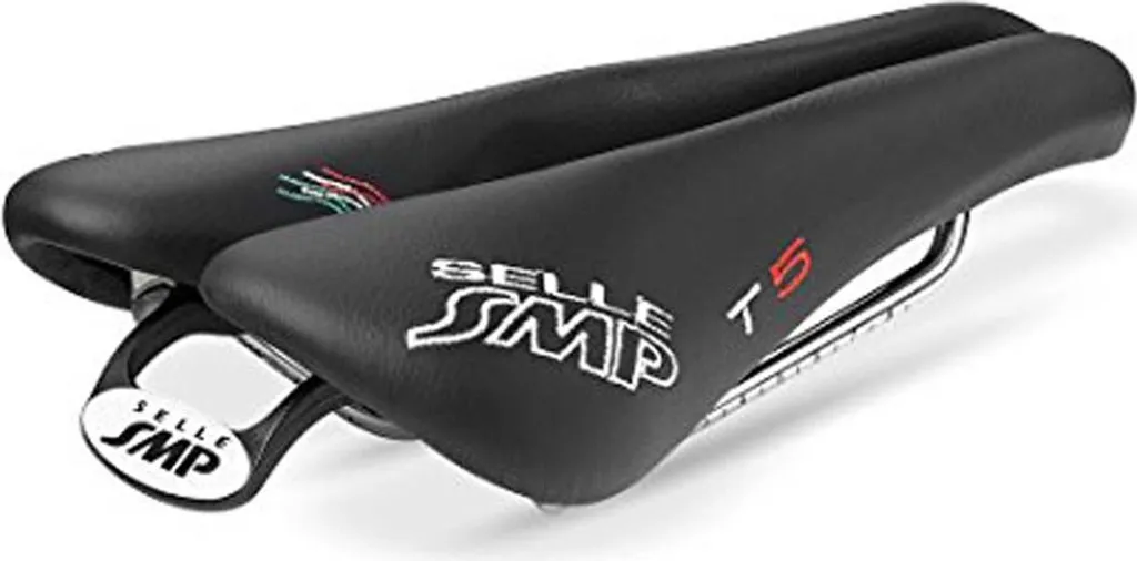 Selle triathlon SMP T5 noire pour longues distances et endurance