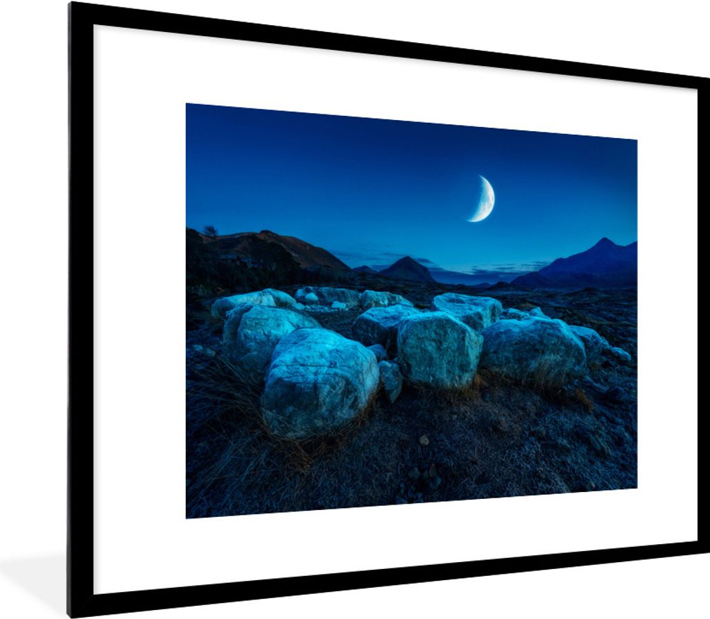 MuchoWow Gerahmtes Poster Mond - Berg - Blau 80x60 cm - Poster mit Schwarzem Bilderrahmen Wandposter Rahmen Foto Bilder - Schlafzimmer-Dekoration...