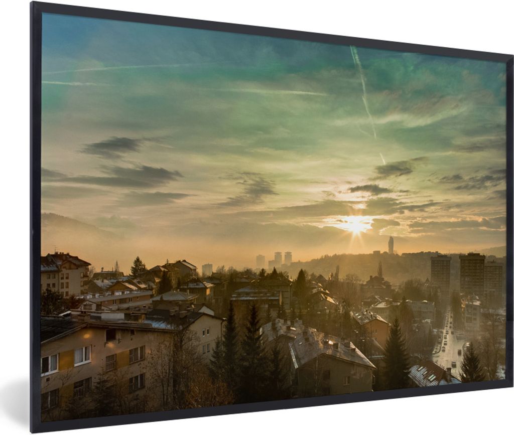 MuchoWow Gerahmtes Poster Skyline der bosnischen Stadt Sarajewo 90x60 cm - Poster mit Schwarzem Bilderrahmen Wandposter Rahmen Foto Bilder - Foto...