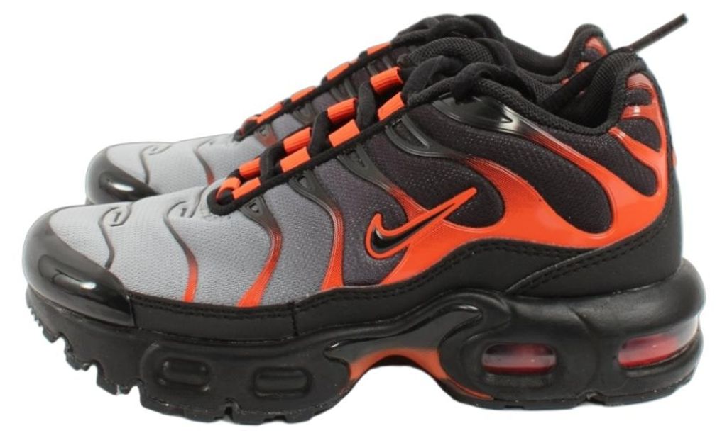 Nike sneakers Größe 28