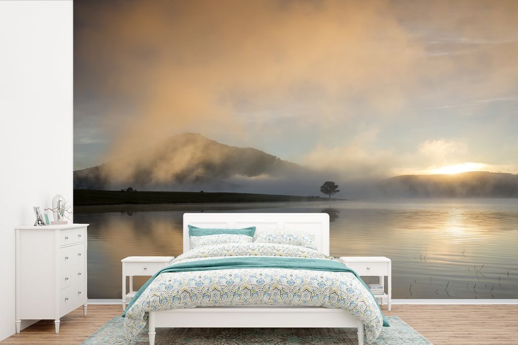 MuchoWow Fototapete für Wohnzimmer oder Schlafzimmer Wandtapete Vinyl Motivtapete Sonnenuntergang über einem ruhigen See in Vietnam - 390x260 c...