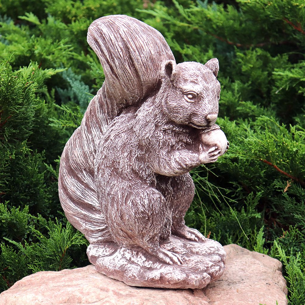 Steinfigur Eichhörnchen Gartenfigur Tierfigur Gartendeko Steinguss frostfest