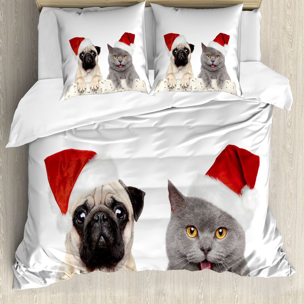 ABAKUHAUS Mops Bettbezugs Set Für Doppelbetten, Weihnachtsthema Hunde Katze, Milbensicher Allergiker geeignet mit Kissenbezügen, Mehrfarbig