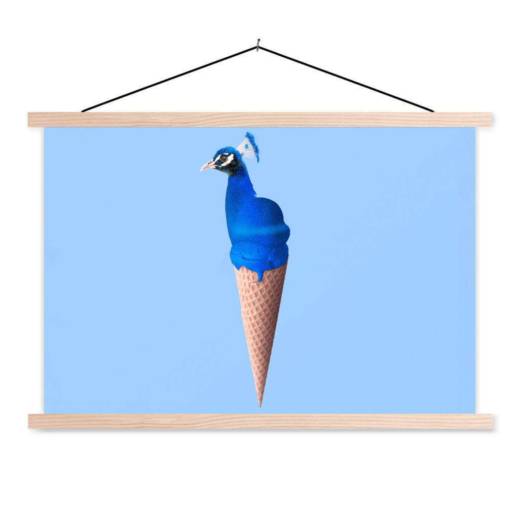 MuchoWow Textilposter Pfau - Eistüte - Eiscreme - Blau - Vogel 120x80 cm mit holzfarbenen Rahmen - Aufhängeset