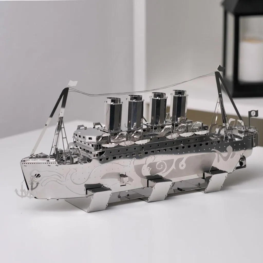 Perdu En Mer Navire Océanique - Maquette de Bateau en Bois de 45cm