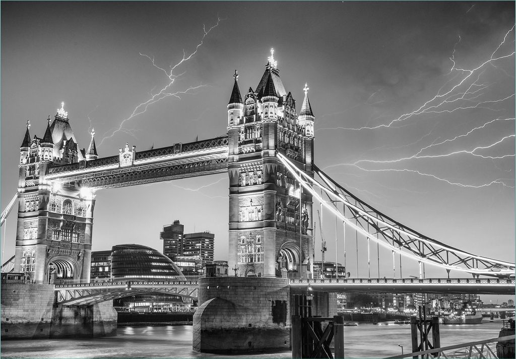 Wallario Fototapete Vliestapete, seidenmatte Oberfläche, einfache Verarbeitung, Größe 200 x 140 cm, Motiv Tower Bridge bei Gewitter in schw...