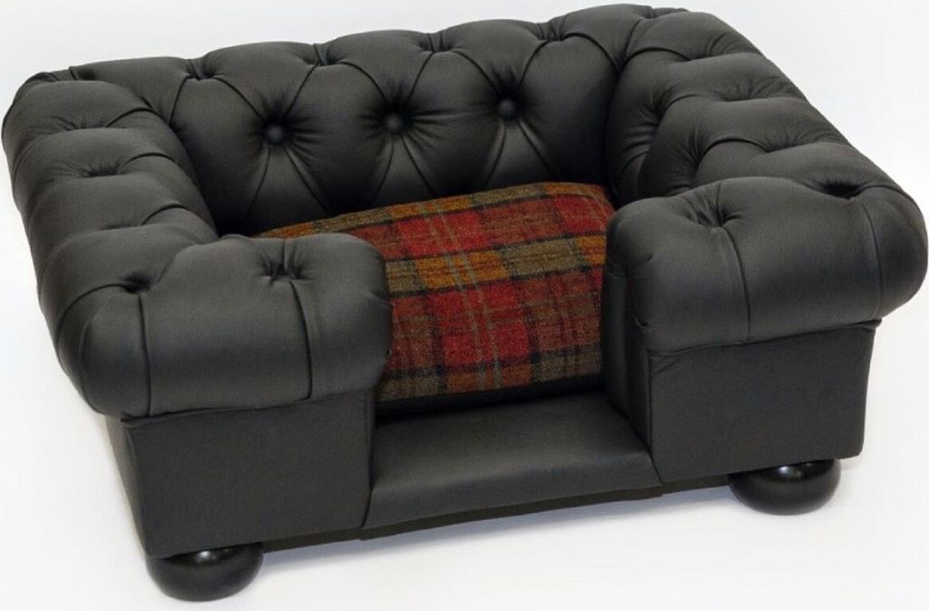 Casa Padrino Luxus Chesterfield Leder Hundebett Schwarz / Mehrfarbig 109 x 89 x H. 37 cm - Rechteckiges Echtleder Hundebett - Luxus Chesterfield Le...