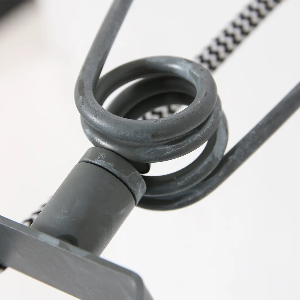 Spot Industriel Robuste Gearwood Gris : Solution Éclairage Durable - 9