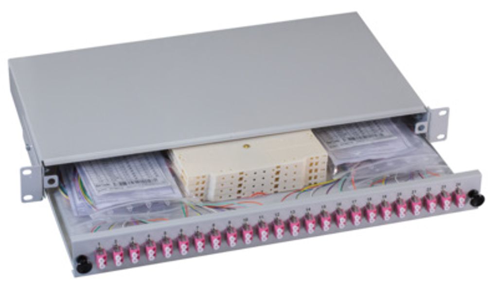 EFB Elektronik Spleißbox LC 50/125μ OM4 ausziehbar 24 Pigtails 12 Kupplungen
