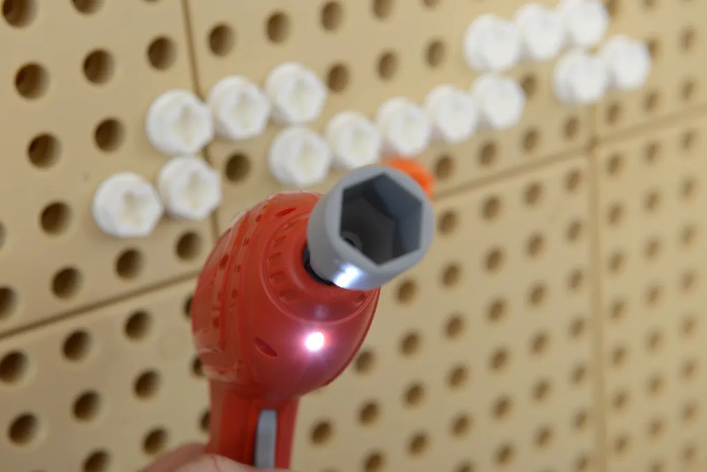 Jeu d'outils Masterkidz 8 pièces : fixez vos modules STEM sans difficulté - 6