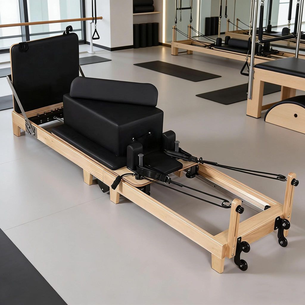 Pilates Reformer - Klappbares Reformer-Bett - Widerstand verstellbar - Traglast 250 kg - Kunstleder & Ahornholz - Gewicht 89 kg - Schwarz