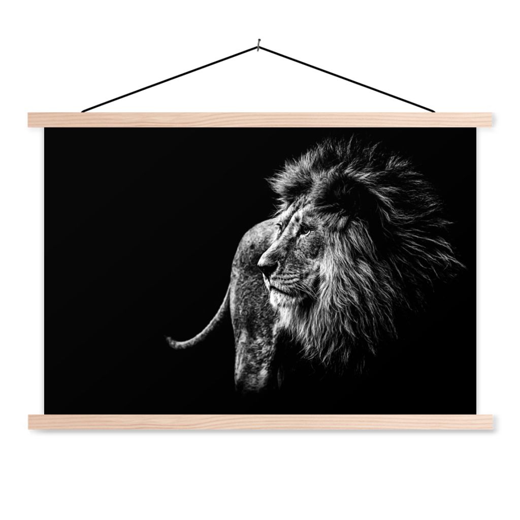 MuchoWow Textilposter Tiere - Wild - Löwe - Schwarz - Weiß 120x80 cm mit holzfarbenen Rahmen - Aufhängeset
