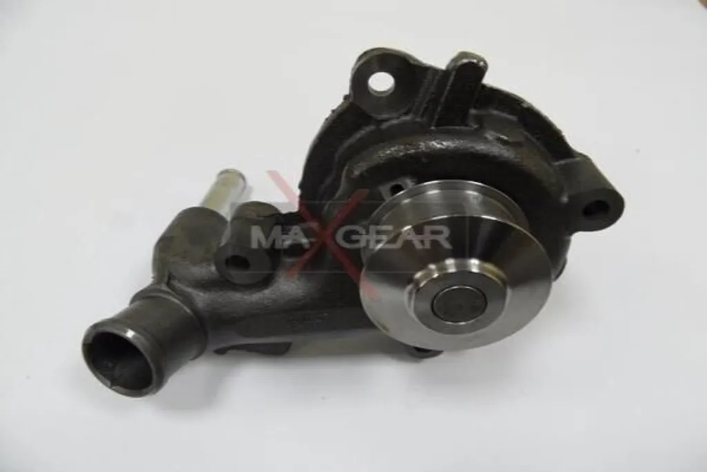 Pompe à eau MAXGEAR 47-0016 pour Mondeo II - Remplacement OE 1318354