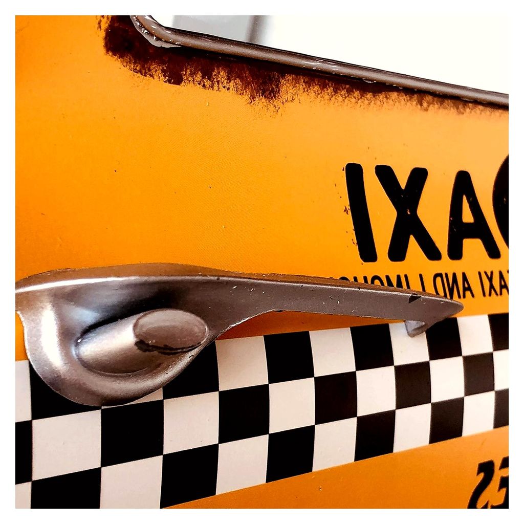 Retro-Schild im New York Taxi Design mit Spiegel für die Wanddekoration