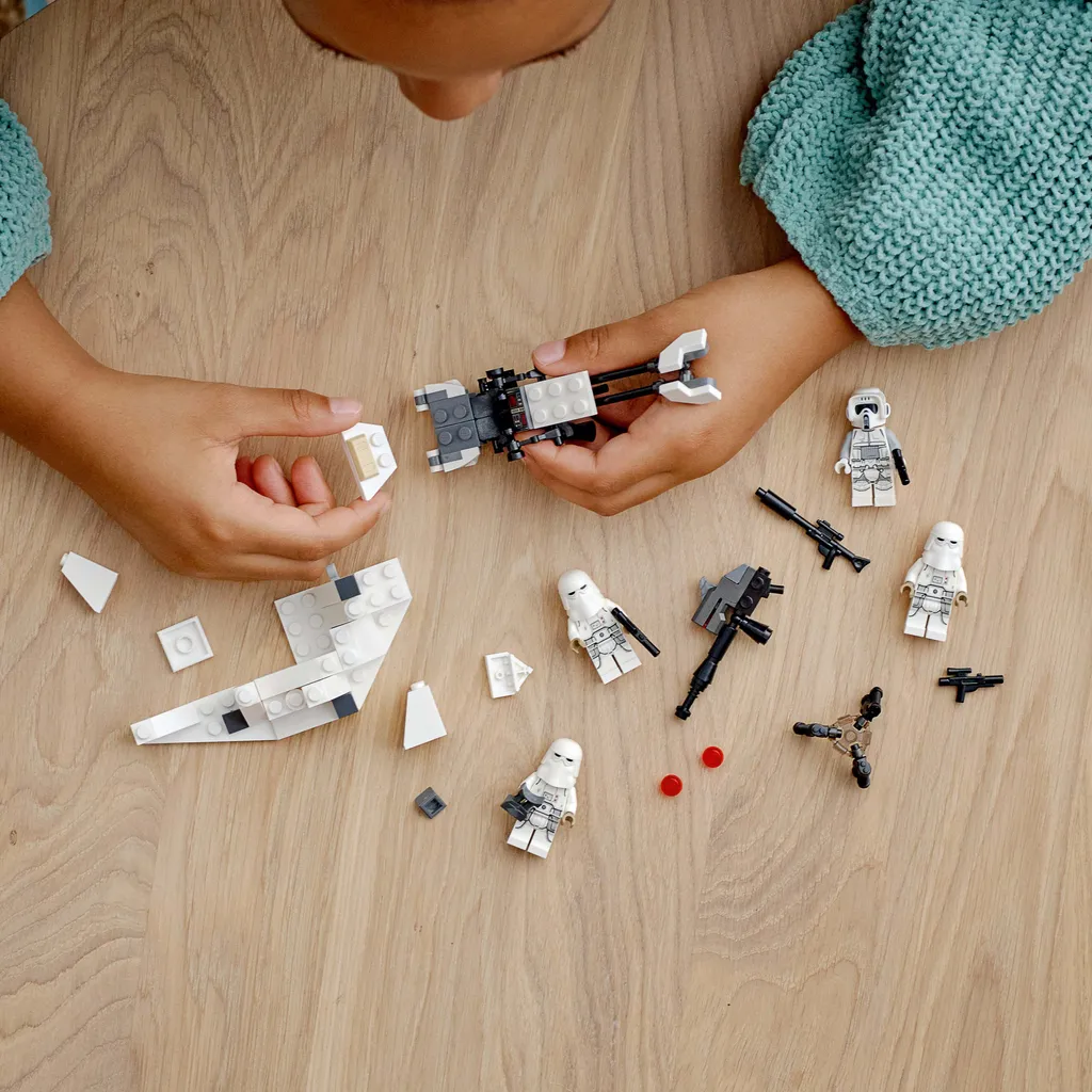 LEGO Star Wars 75320 Pack de bataille Snowtrooper pour fans de Hoth