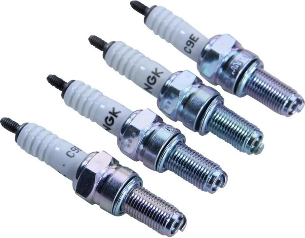 4 Candele Accensione NGK C9E 7499 Professional Grade per Moto - 2