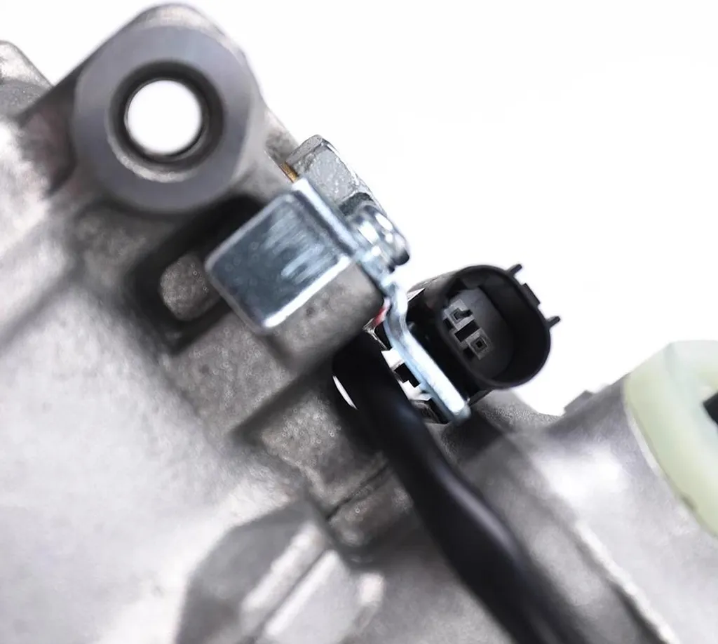 Compresseur climatisation auto argent embrayage haute pression 12V - 4