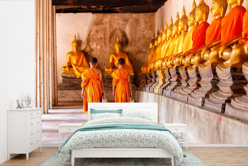 MuchoWow Fototapete für Wohnzimmer oder Schlafzimmer Wandtapete Vinyl Motivtapete Zwei Mönche in den Gängen des Tempels in Ayutthaya - 525x350...