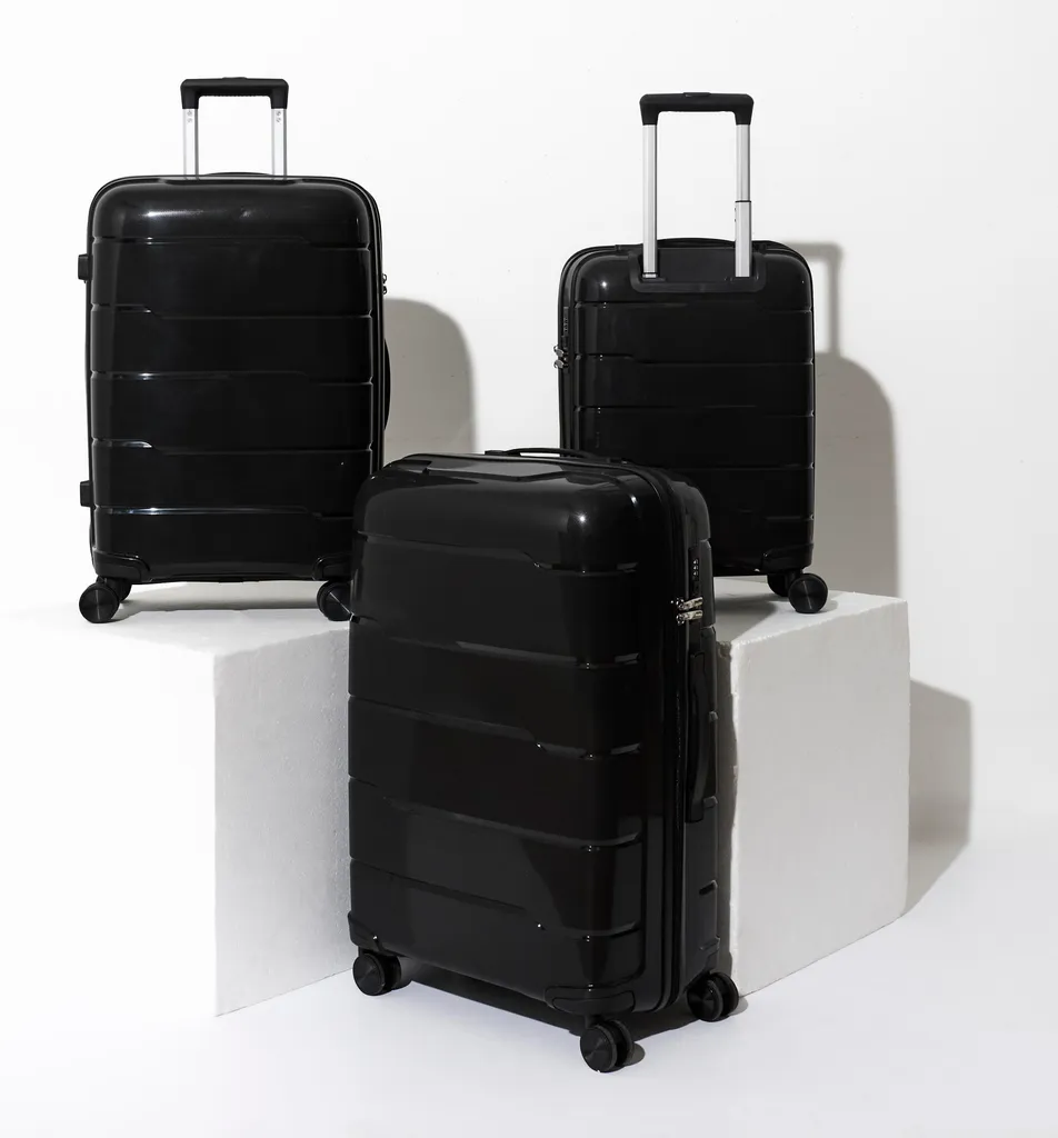 Valise Madrid Noir X3 Idéale pour Voyages en Avion et Vacances en Famille