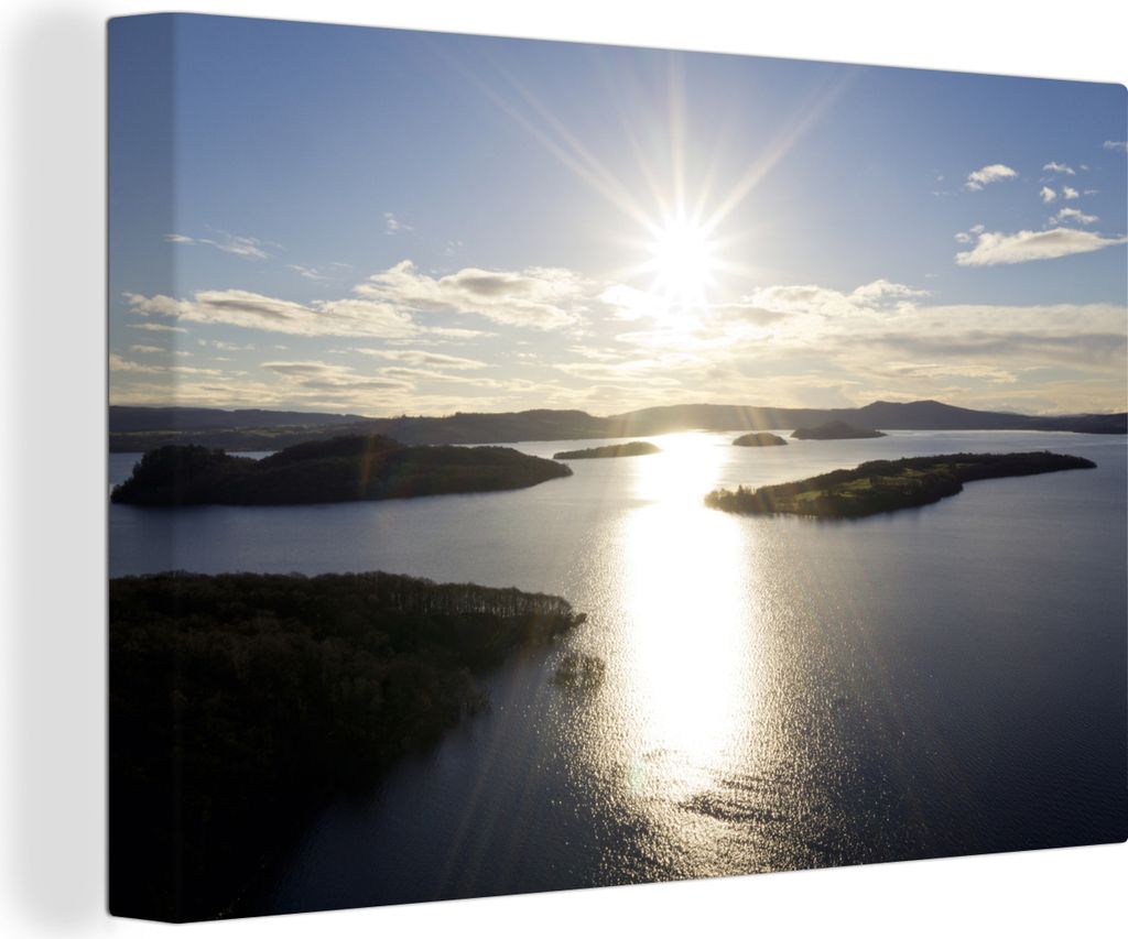 OneMillionCanvasses - Leinwandbilder - 140x90 cm, Die Sonne scheint auf Loch Lomond in Schottland, Wandbilder Kunstdruck Wanddekoration - Foto au...