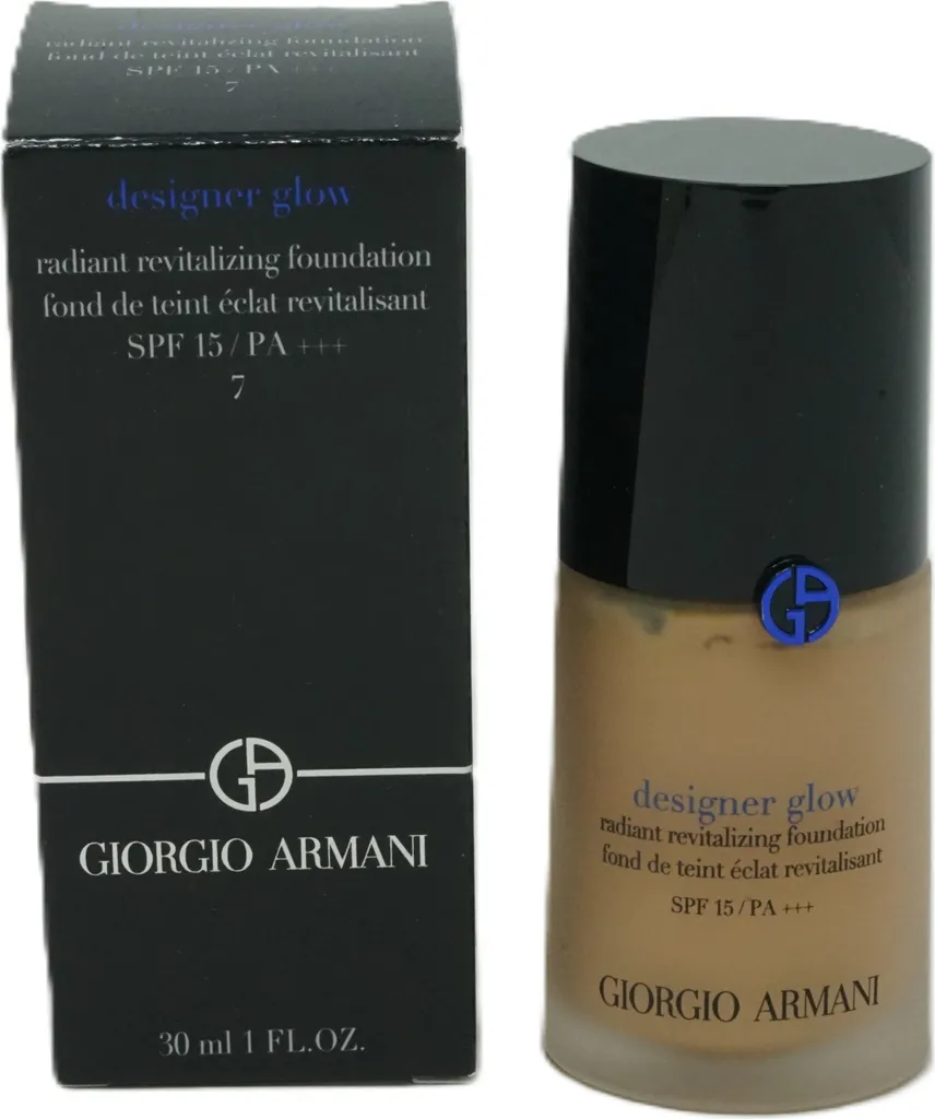 Fond de Teint Giorgio Armani Designer Glow SPF 15 Teinte 7 Éclat 30 ml