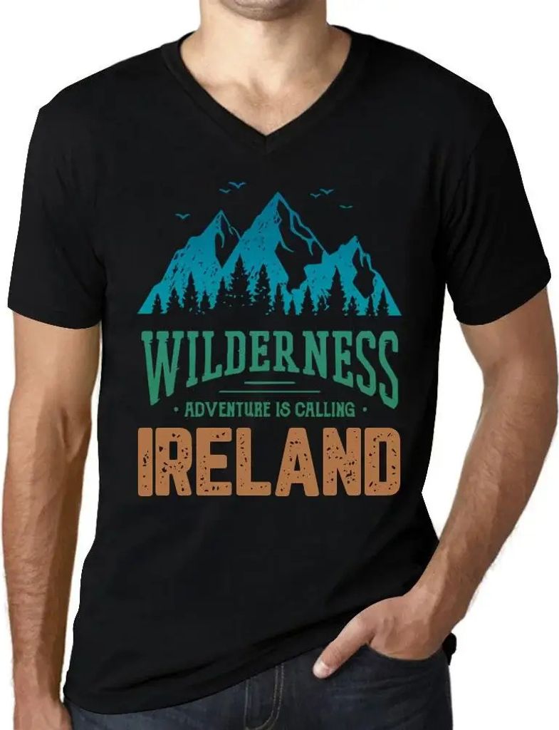 Herren Grafik T-Shirt V-Ausschnitt Wildnis das Abenteuer ruft Irland – Wilderness, Adventure Is Calling Ireland – Öko-Verantwortlich Vintage J...