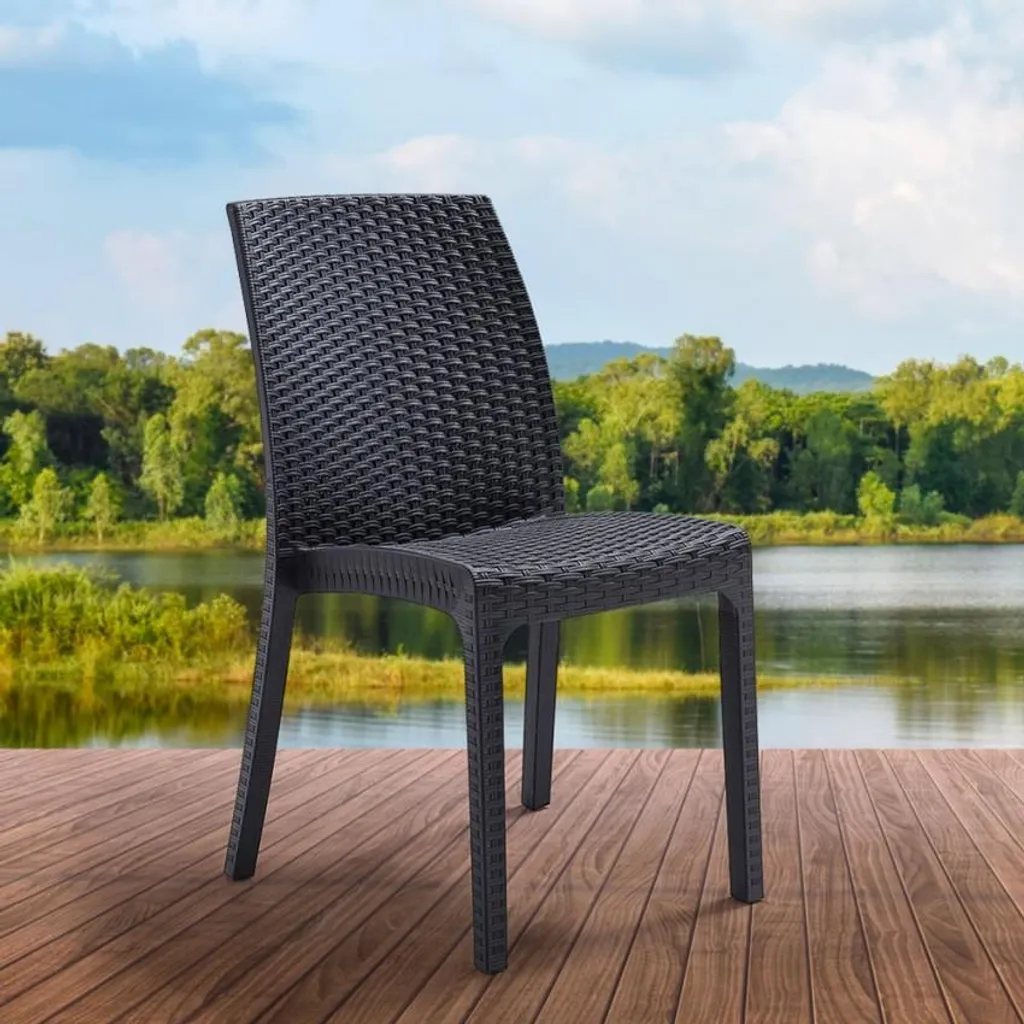 Chaise Virginia Bica en rotin empilable pour terrasse jardin et bar