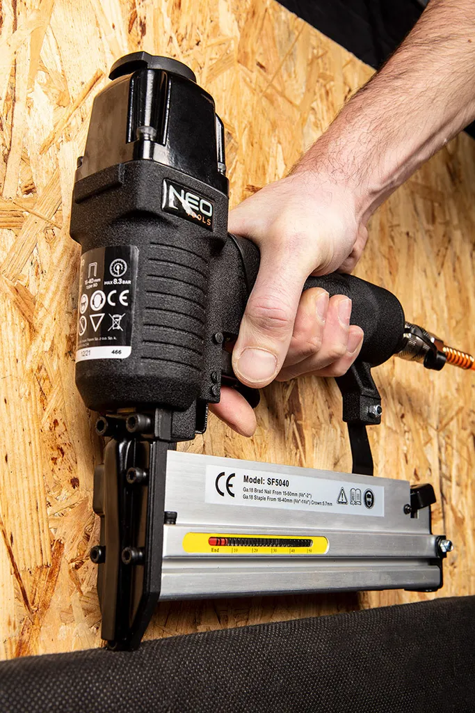 Agrafes pour menuiserie et pose de parquet - Type 90 NEO TOOLS 4000p