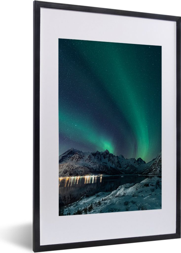 MuchoWow Gerahmtes Poster Nordlicht - Berg - Schnee - Grün - Sternenhimmel - Winter 40x60 cm - Poster mit Schwarzem Bilderrahmen Wandposter Rahm...
