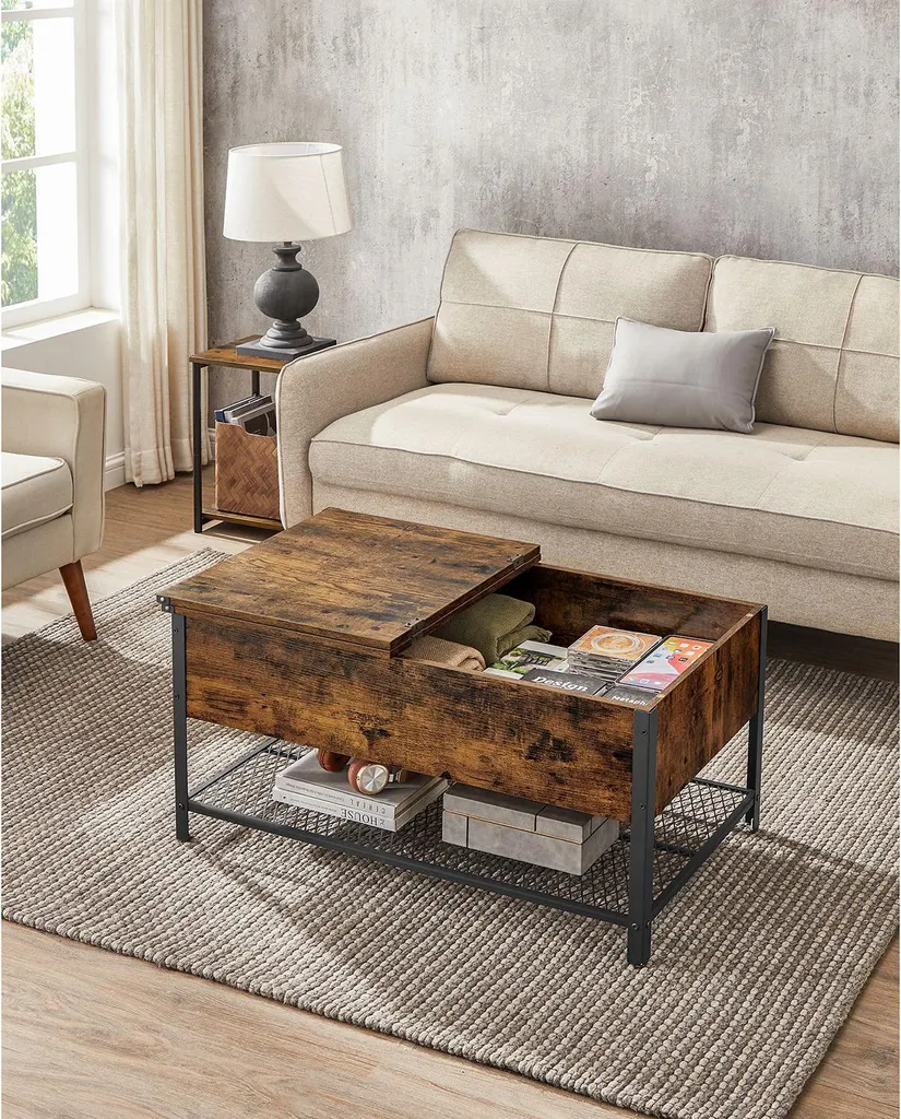 Table basse avec plateau rabattable pour optimiser les petits salons