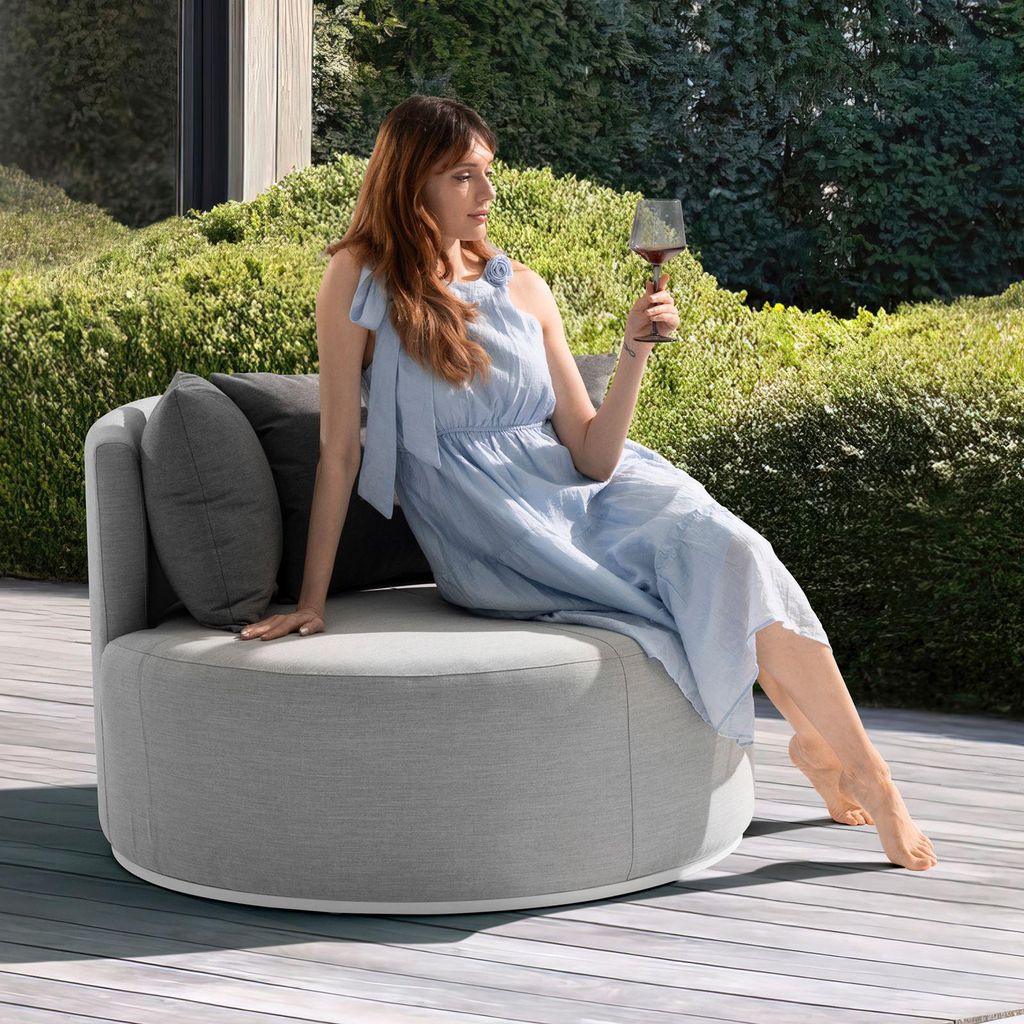 Outdoor Sofa AMALFI rund, hellgrau – mit Aluminiumgestell in Weiß und wetterfestem Stoff, inklusive 3 Kissen und Abdeckhaube, ideal als Gartenso...