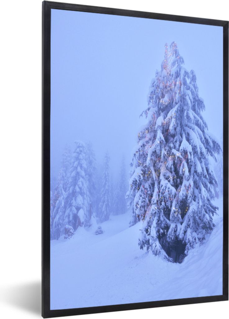 MuchoWow MuchoWow Gerahmtes Poster Weihnachtsbaum auf dem kanadischen Grouse Mountain in Nordamerika 40x60 cm - Poster mit zchwarzem Bilderrahm...