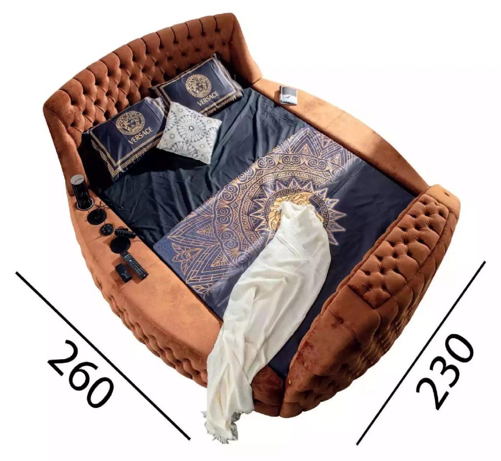 Chesterfield Bett Polster Design Luxus Betten Hotel Braun mit TV Fernseher Lift