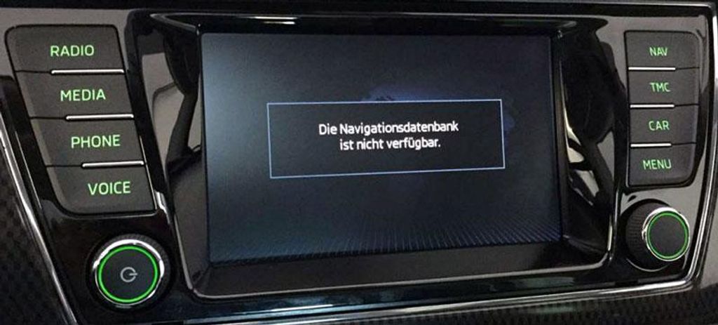GPS-Navigations-SD-Karte 2026/2027 32 GB Europa – Produktbild 