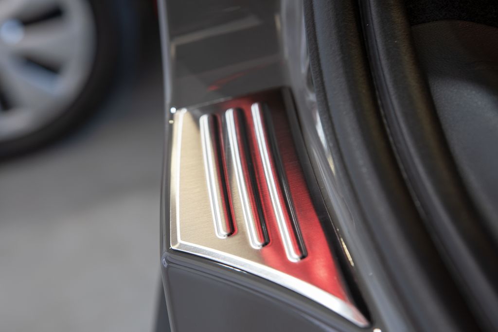 Edelstahl Ladekantenschutz passend für Citroen C4 Cactus 2 Abkantung 2018-, Farbe:Silber