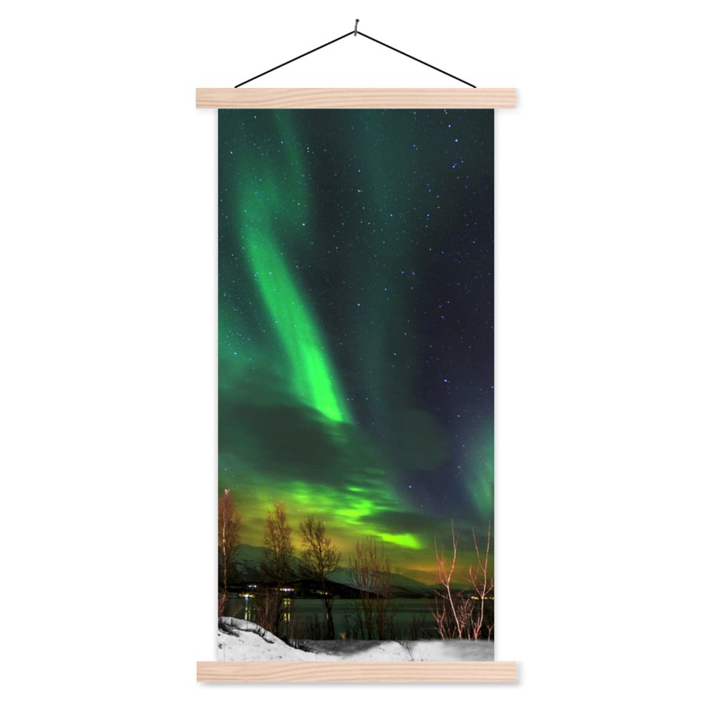MuchoWow Textilposter Nordlichter - Leuchtturm - Norwegen 40x80 cm mit holzfarbenen Rahmen - Wohnzimmer