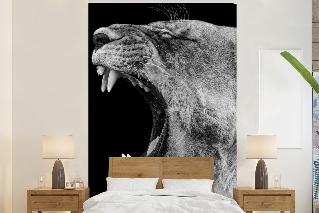MuchoWow Fototapete für Wohnzimmer oder Schlafzimmer Wandtapete Vinyl Motivtapete Tiere - Löwe - Schwarz - Weiß - Porträt - 160x240 cm - Viny...
