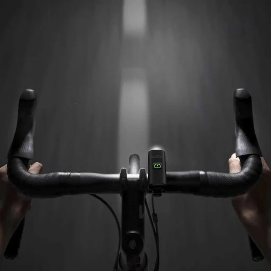 MAGICSHINE ALLTY 200 OLED Feu avant vélo avec éclairage de proximité