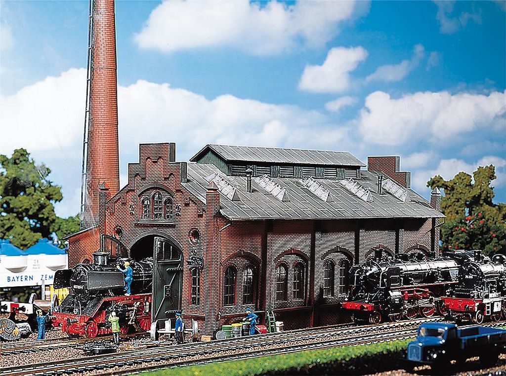 Faller H0 120159 Lokschuppen Lokwerkstatt Bahnbetrieb Produktbild 