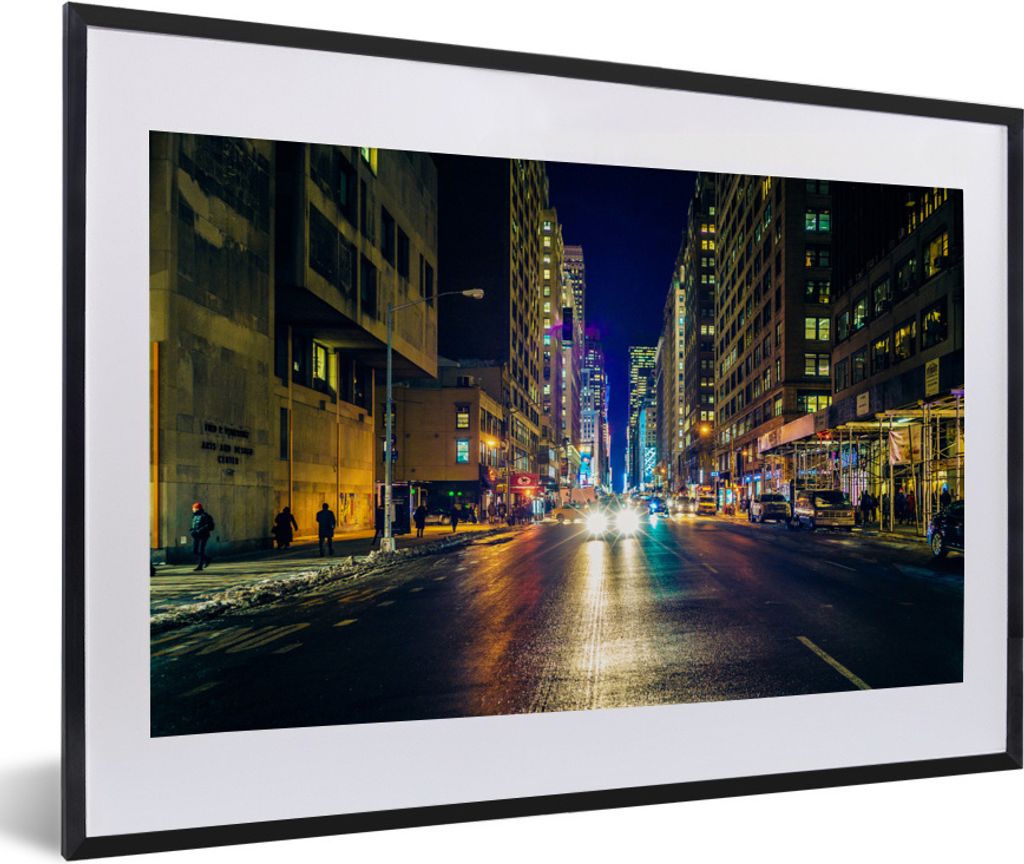 MuchoWow® Gerahmtes Poster New York - Taxi - Nacht 60x40 cm Produktbild 
