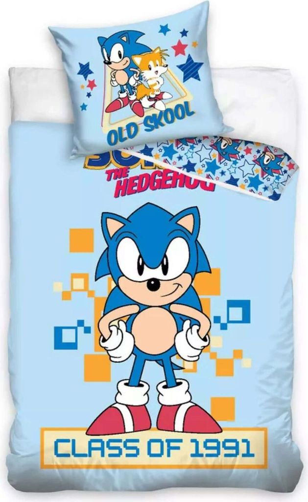 A Sonic the Hedgehog themed duvet cover and pillowcase set displayed on a bed.